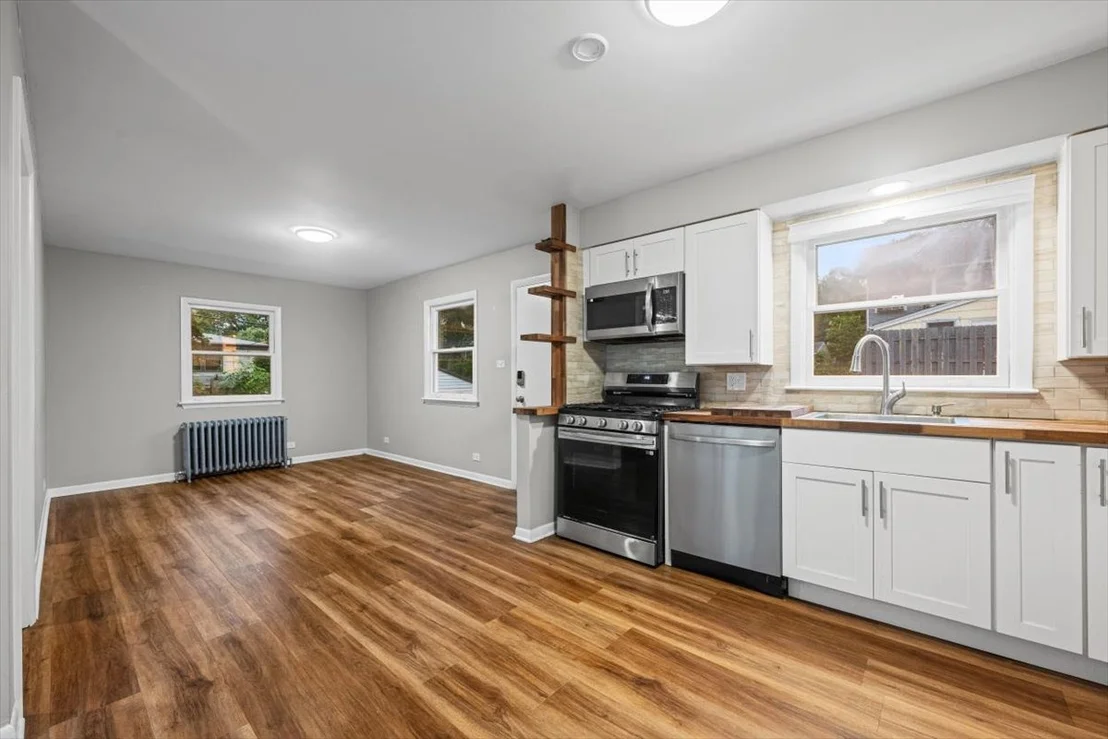 Photo of 1235 Leon Place