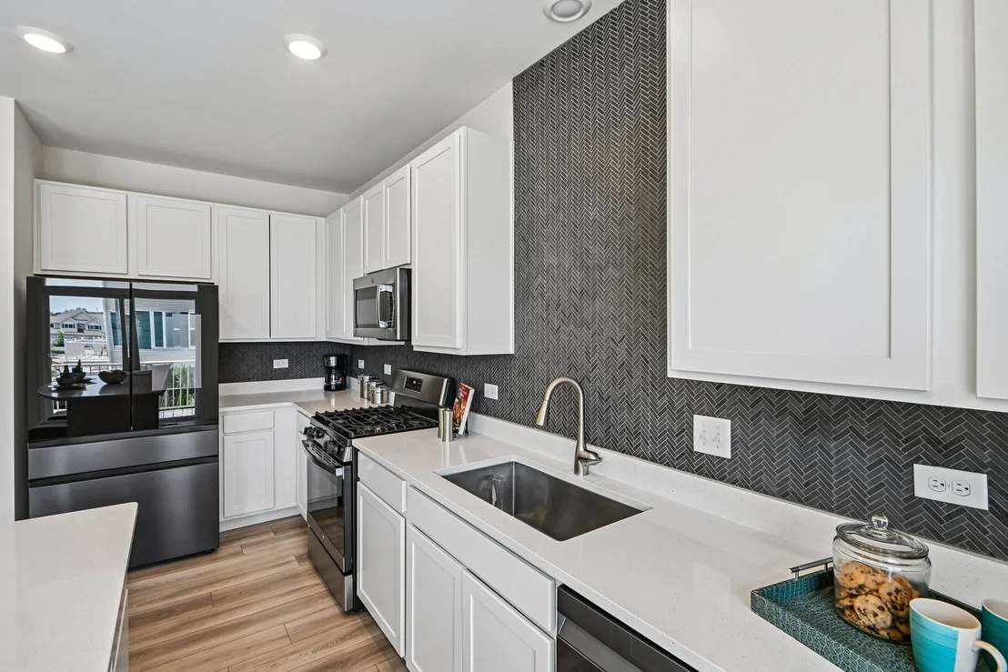 Photo of 1611 Bentz Way