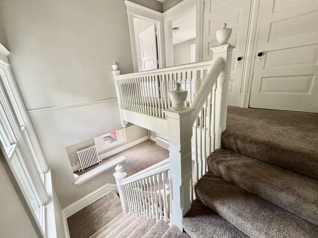 Photo of 910 N State Street