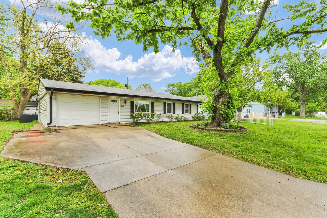 Photo of 1008 Stratford Drive