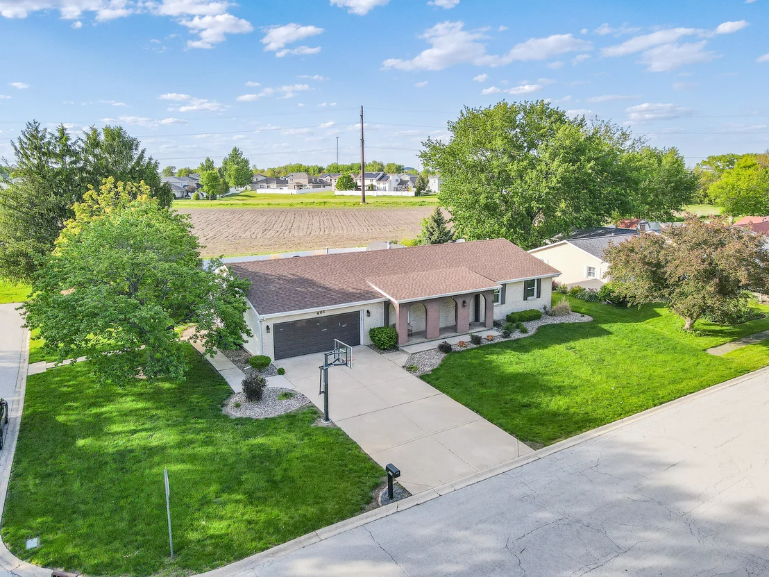 Photo of 901 Edwin Drive