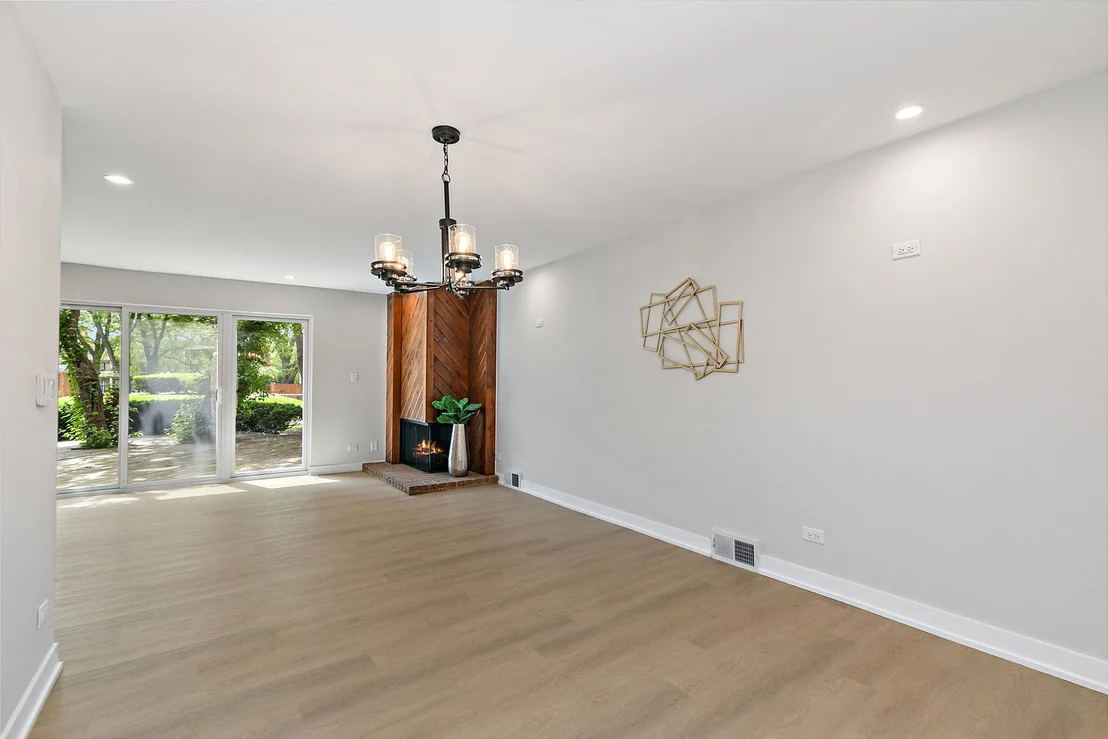 Photo of 2013 Post Oak Place