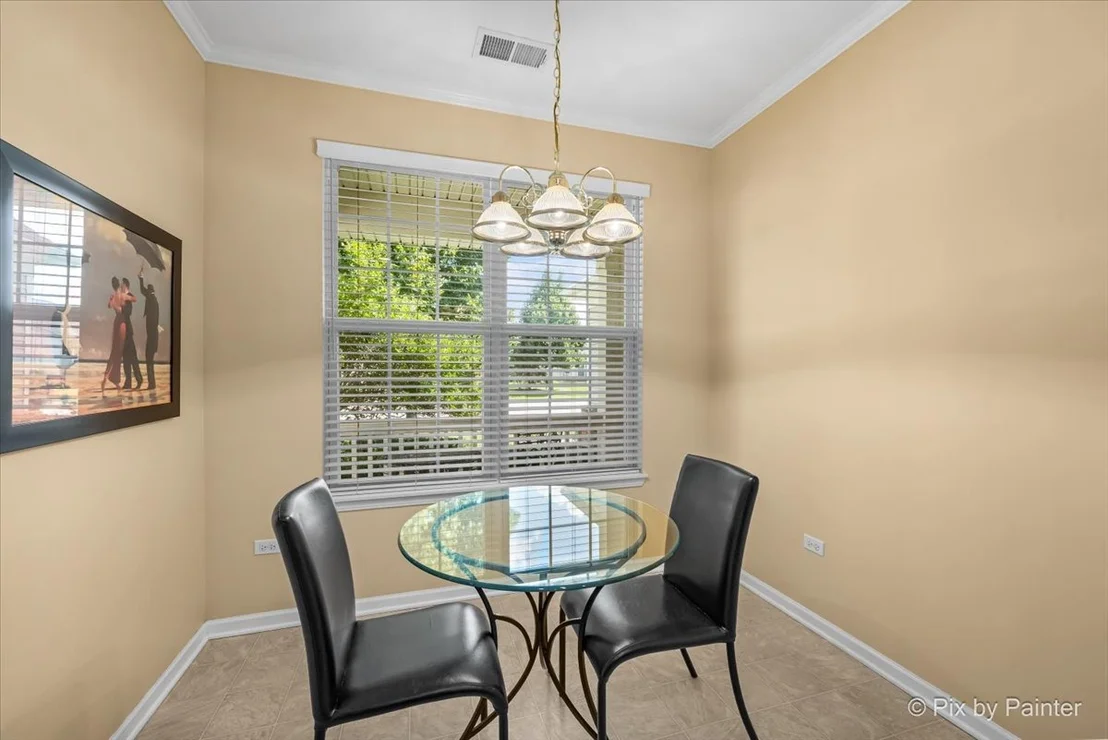 Photo of 2892 Edgewater Drive