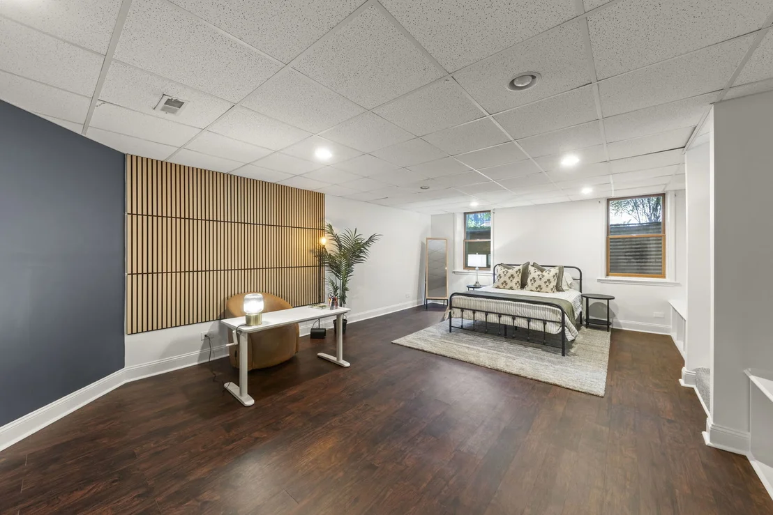 Photo of 810 N Summit Street