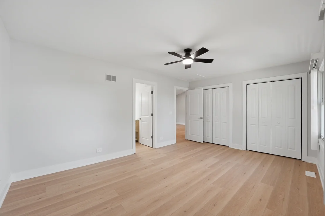 Photo of 136 edgewater Drive