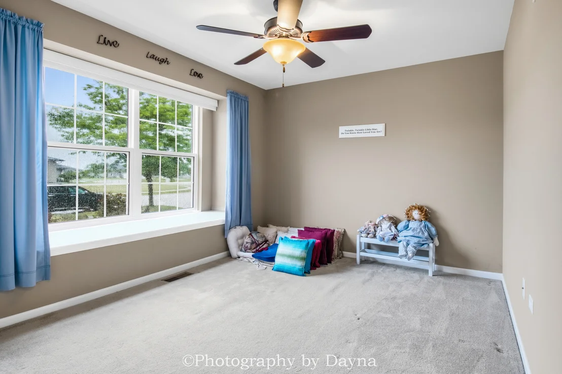 Photo of 289 White Hawk Way