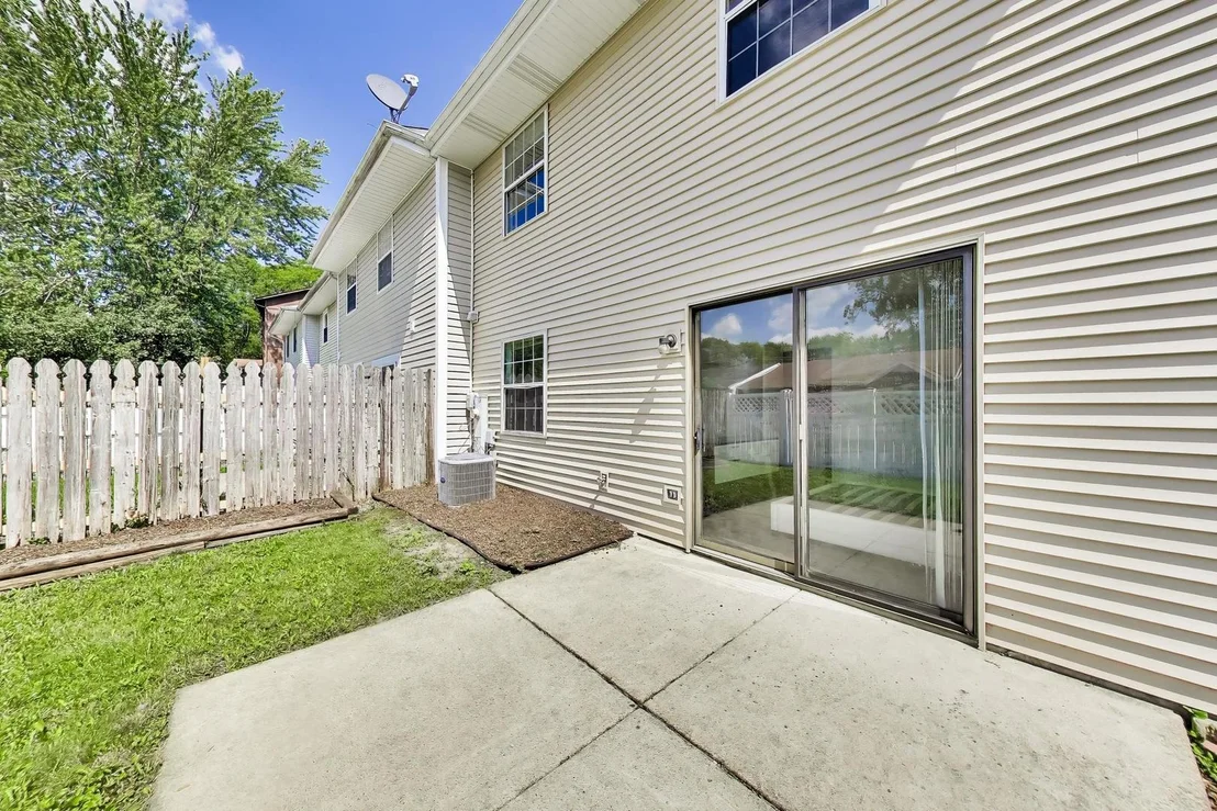 Photo of 1116 RIVERWOOD Drive