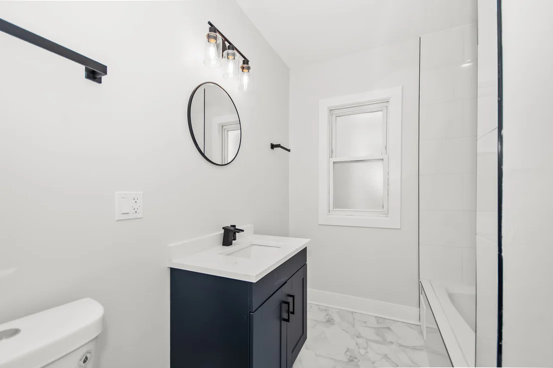 Photo of 5529 W CORNELIA Avenue