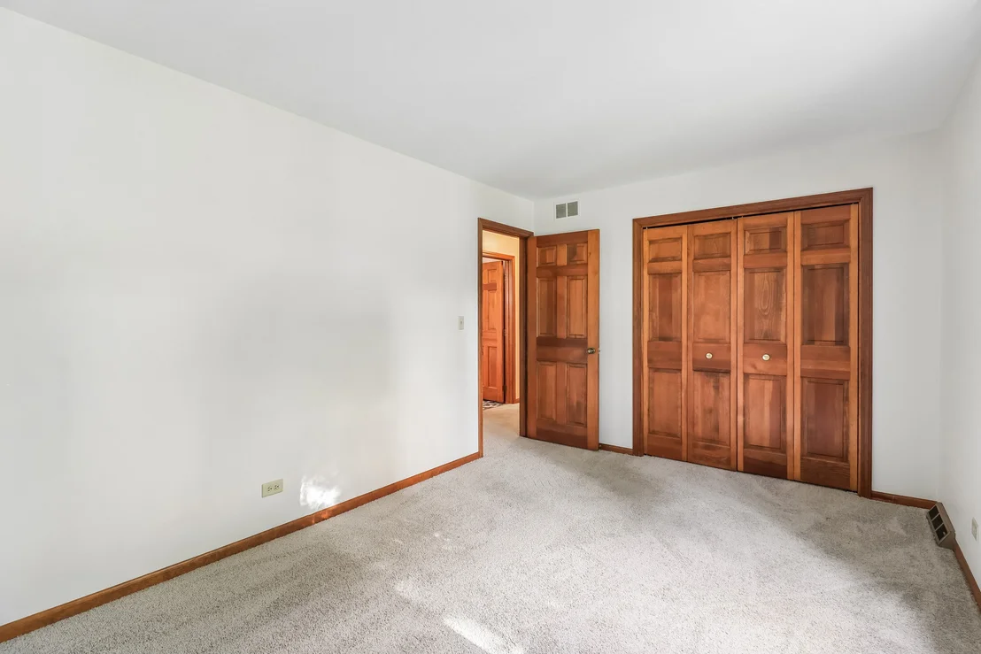 Photo of 733 Buttonwood Circle
