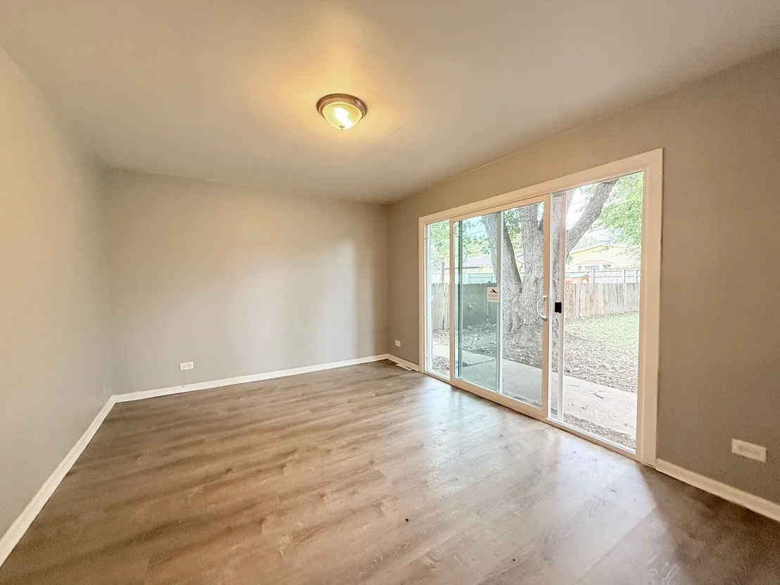 Photo of 930 Coach Road