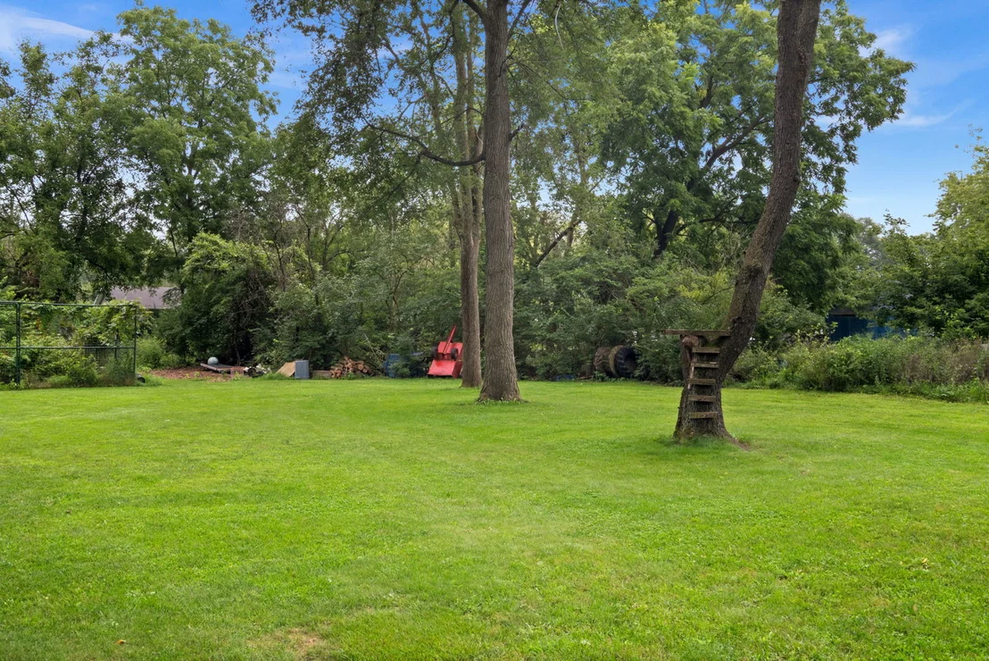 Photo of 1225 Winaki Trail