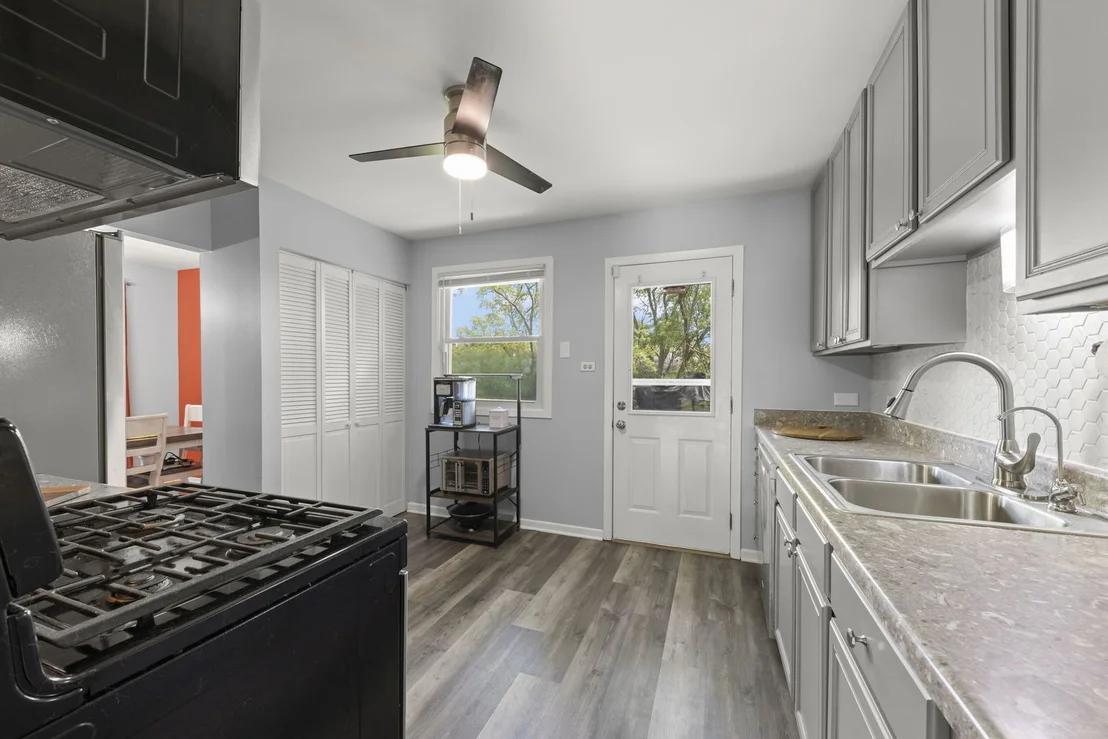 Photo of 3513 Laurel Lane