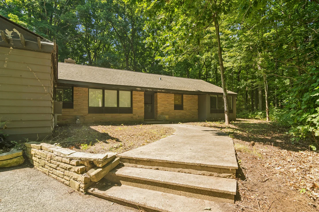 Photo of 3195 Deerfield Road