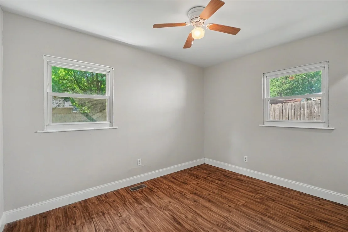 Photo of 3203 W Daniel Street