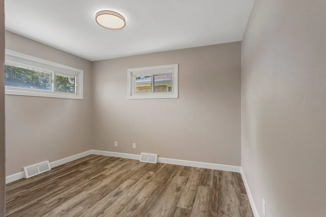 Photo of 405 Dodson Drive E