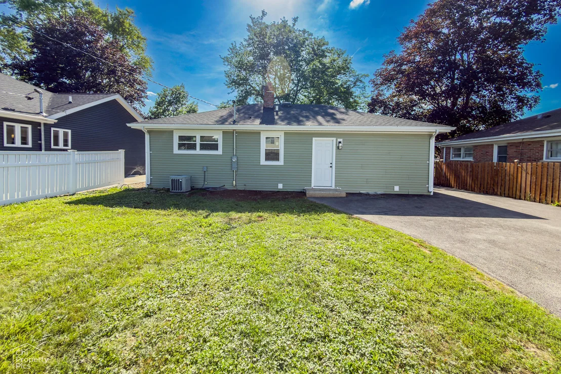 Photo of 519 N Forest Avenue
