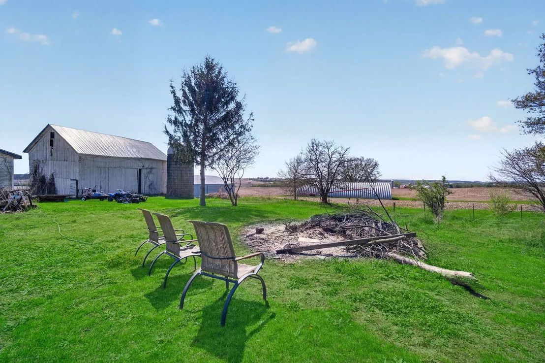 Photo of 13730 Center Road
