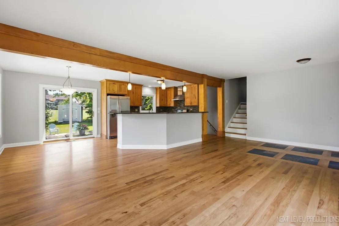 Photo of 4N849 White Pine Lane