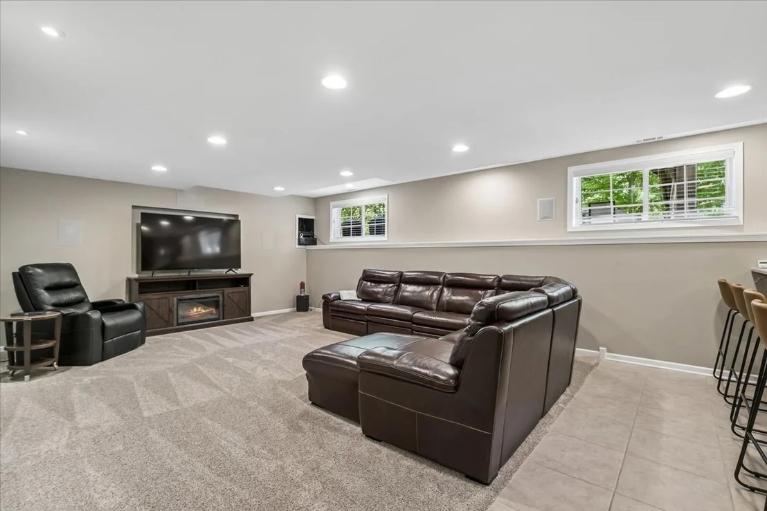 Photo of 1085 Waterview Circle