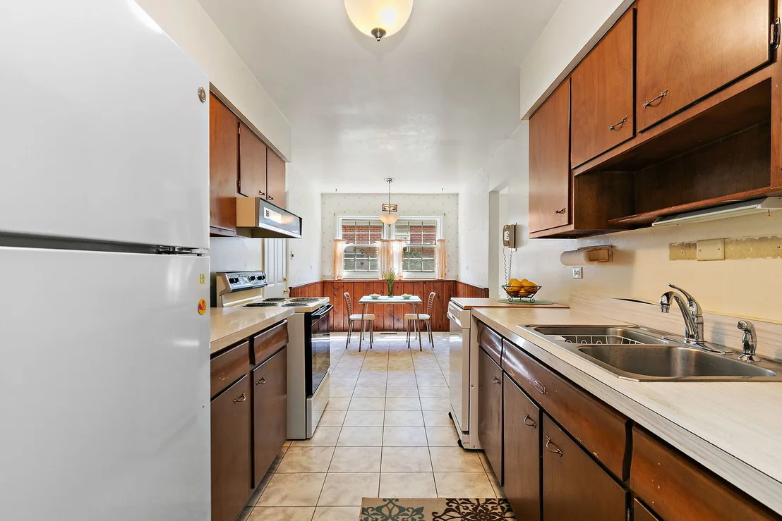 Photo of 1150 Glen Lane