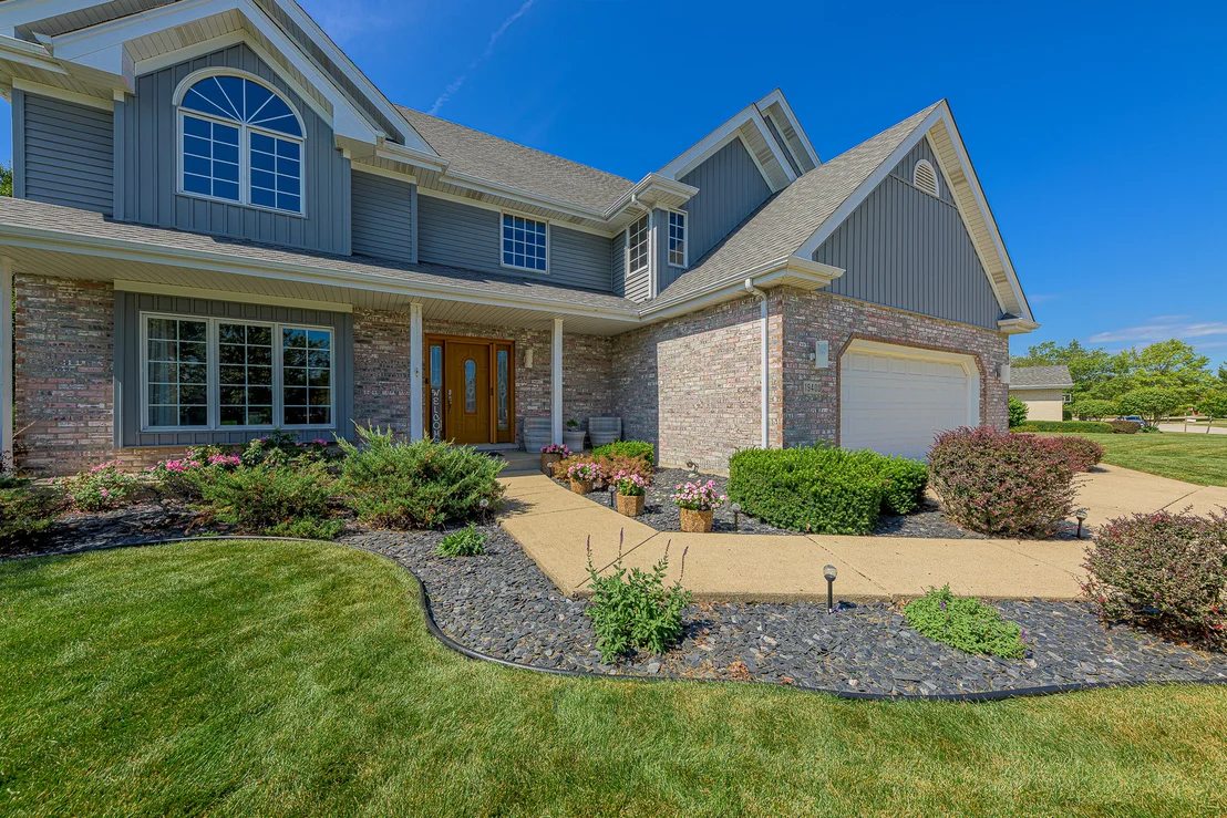 Photo of 19400 Stonehenge Drive