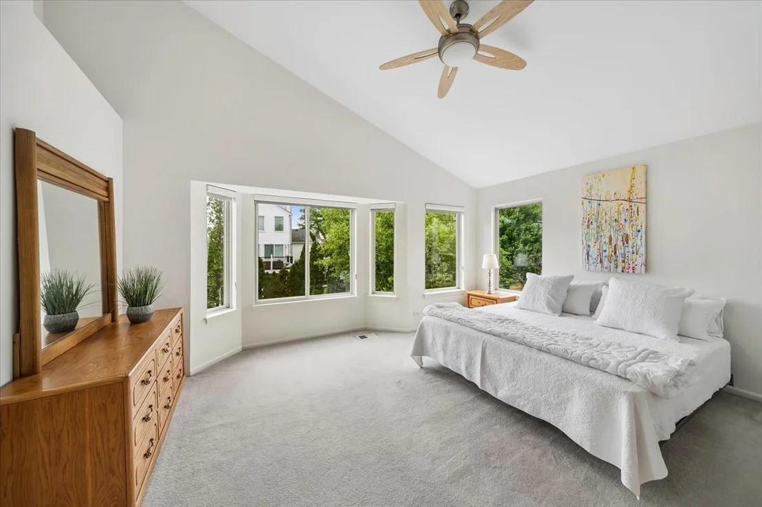 Photo of 645 Chestnut Drive
