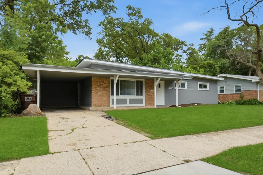 Photo of 463 Shabbona Drive