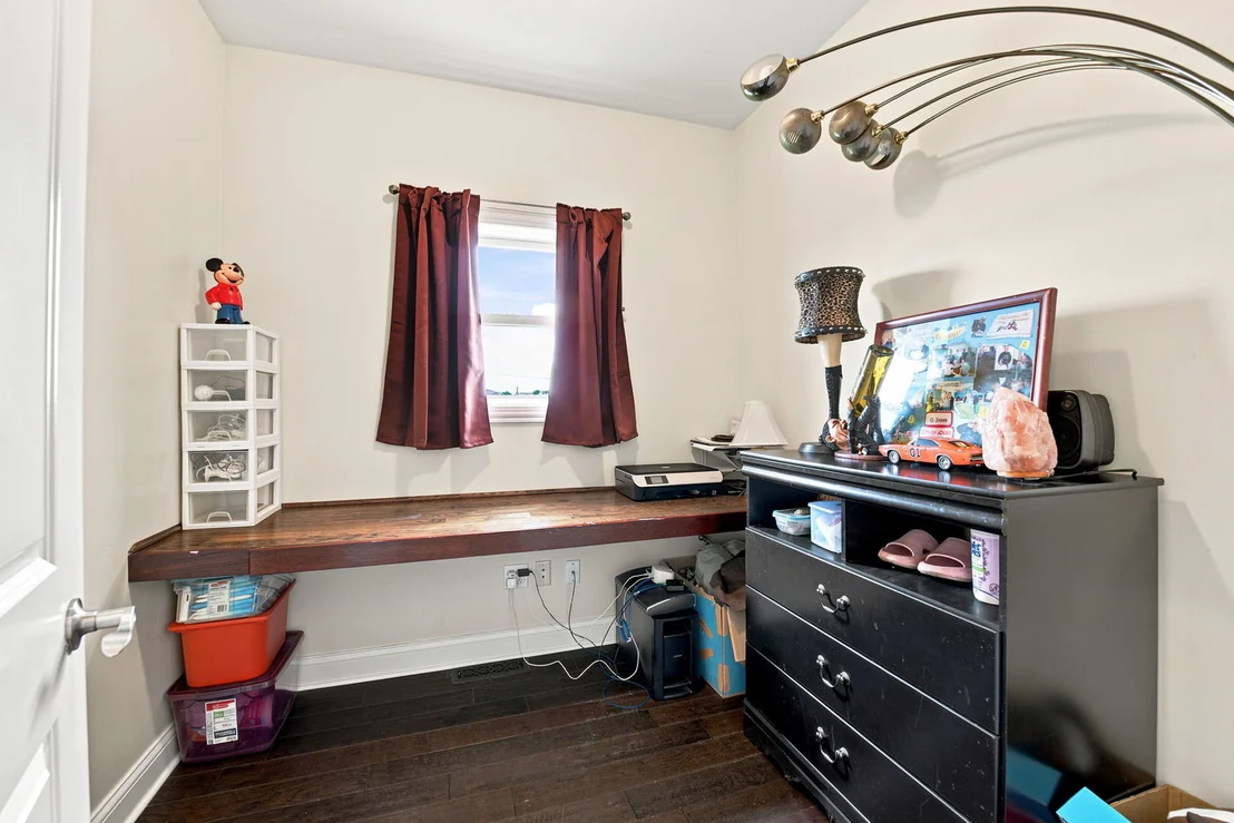 Photo of 710 Pheasant Lane