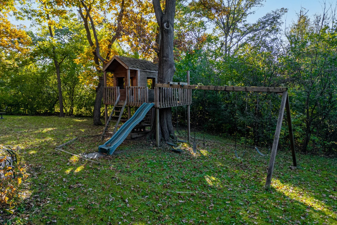 Photo of 398 N River Glen Avenue