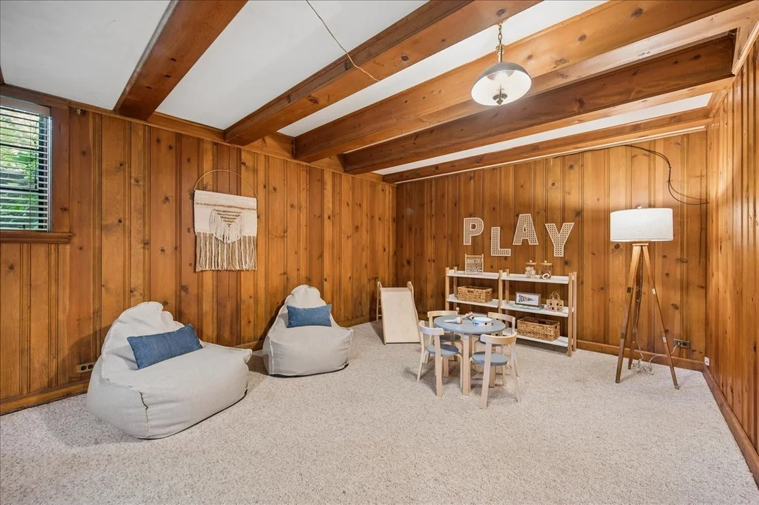 Photo of 1372 Sunview Lane