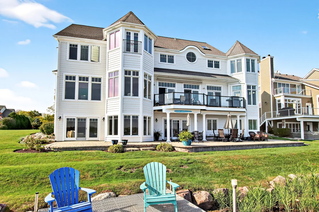 Photo of 820 Peninsula Drive