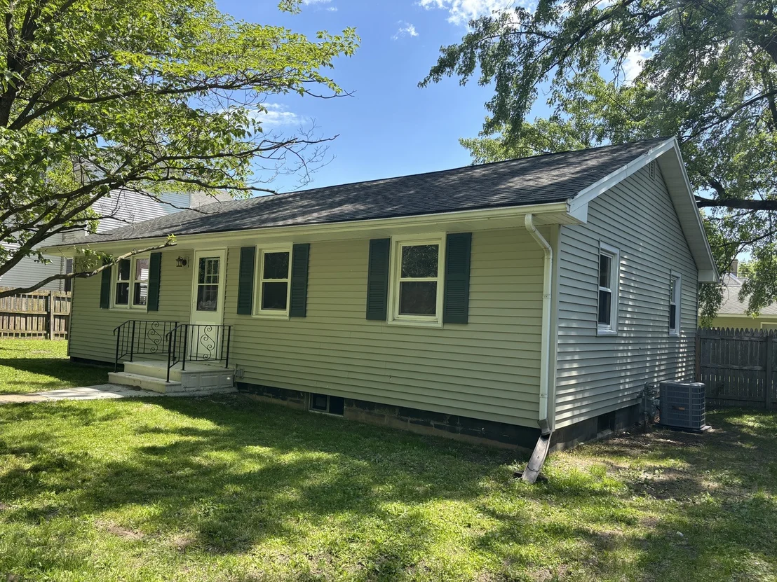 Photo of 602 W 3rd Street
