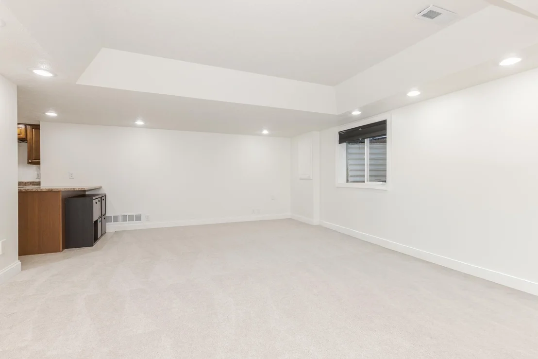 Photo of 980 Balsam Road