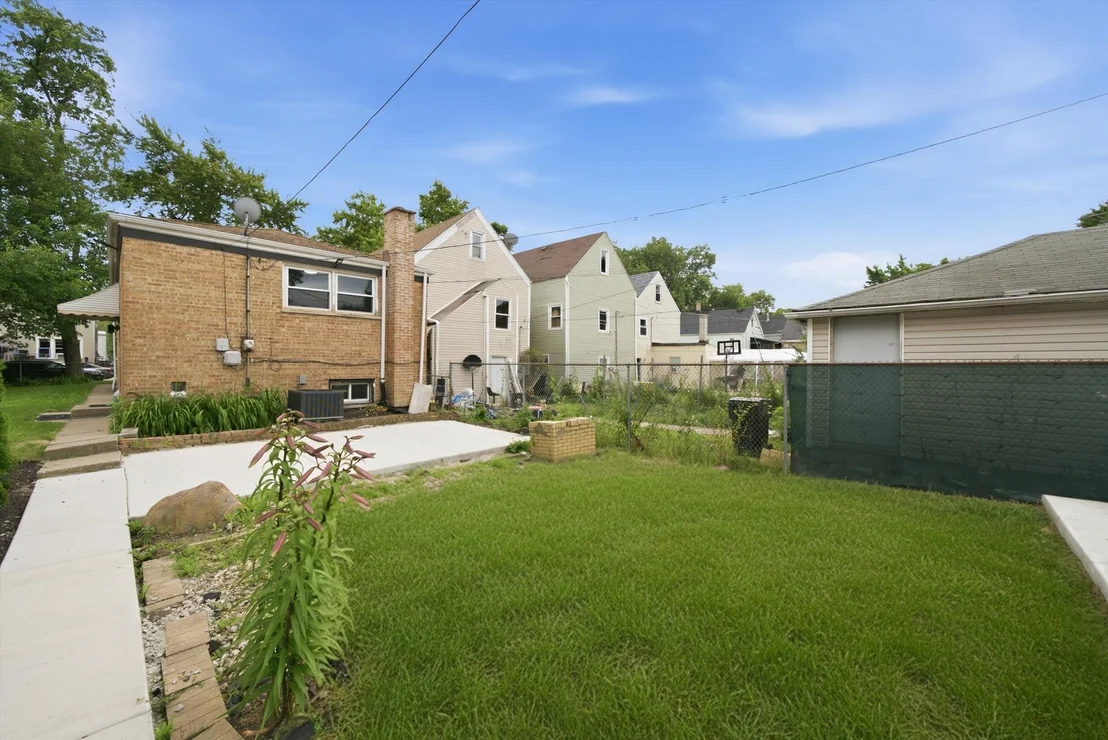 Photo of 2016 W 52nd Street