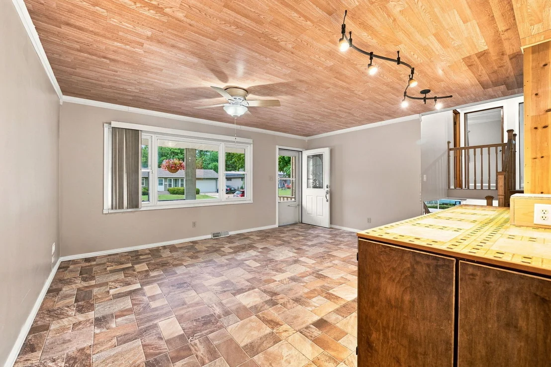Photo of 415 Maple Drive