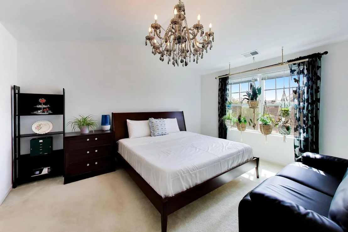 Photo of 810 Lexington Circle W