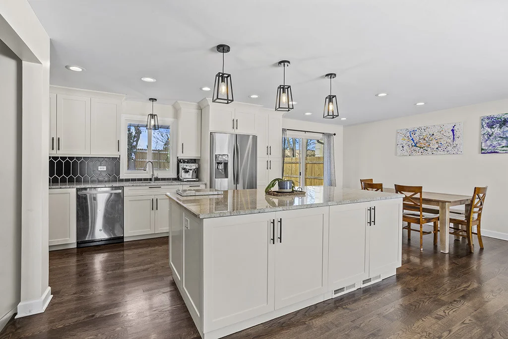 Photo of 1222 Hillview Drive
