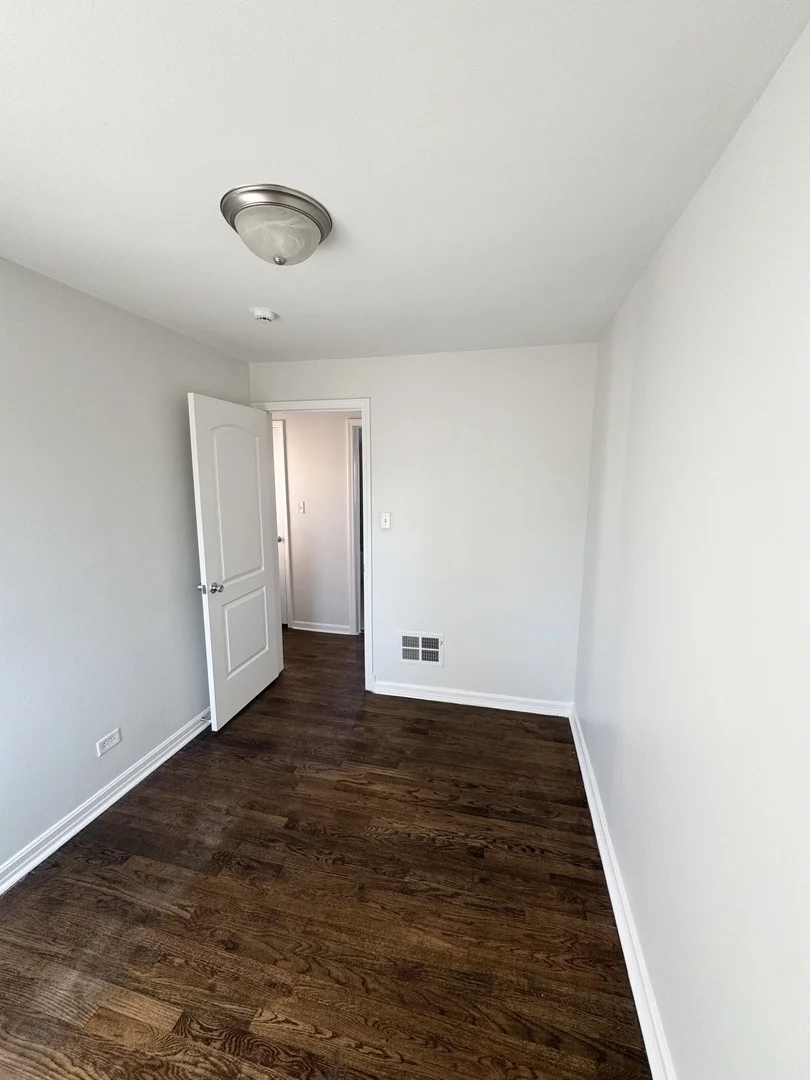 Photo of 3338 W 83RD Place