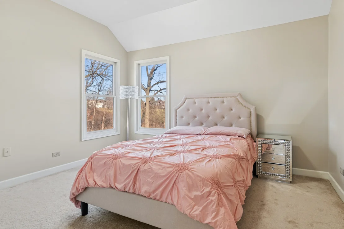 Photo of 2667 Charter Oak Drive