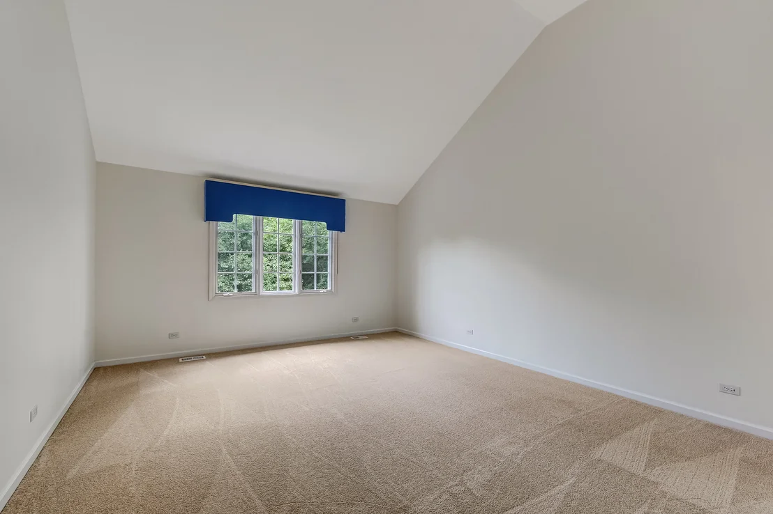 Photo of 32 Ridgefield Lane