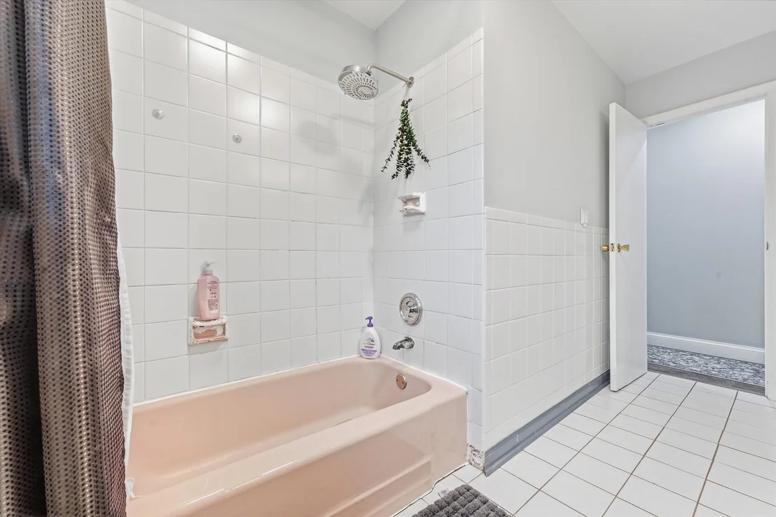 Photo of 574 W Millers Road