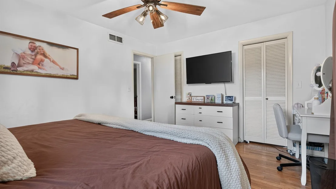 Photo of 1402 Maplewood Drive