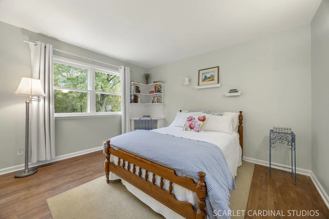 Photo of 4N057 Thornapple Road