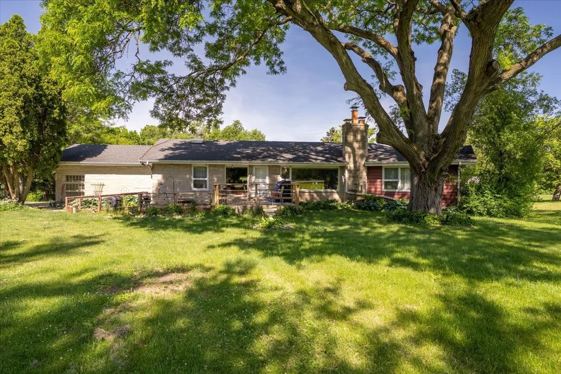 Photo of 6N192 Weber Drive