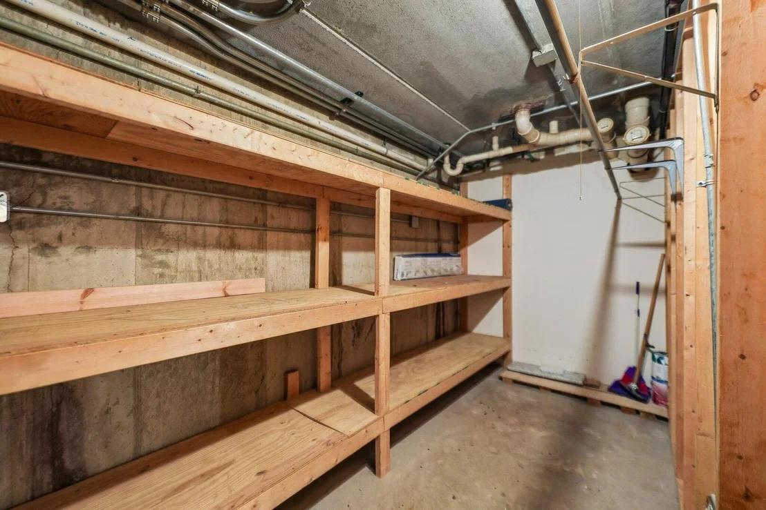 Photo of Unit 4 at 5401 Chateau Drive