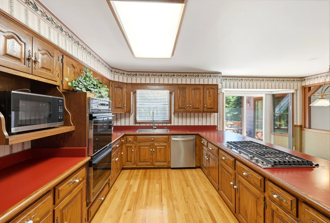 Photo of 107 Roxborough Place