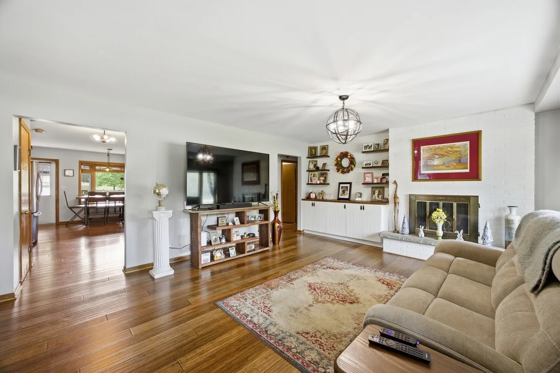 Photo of 11N802 WIN HAVEN Drive