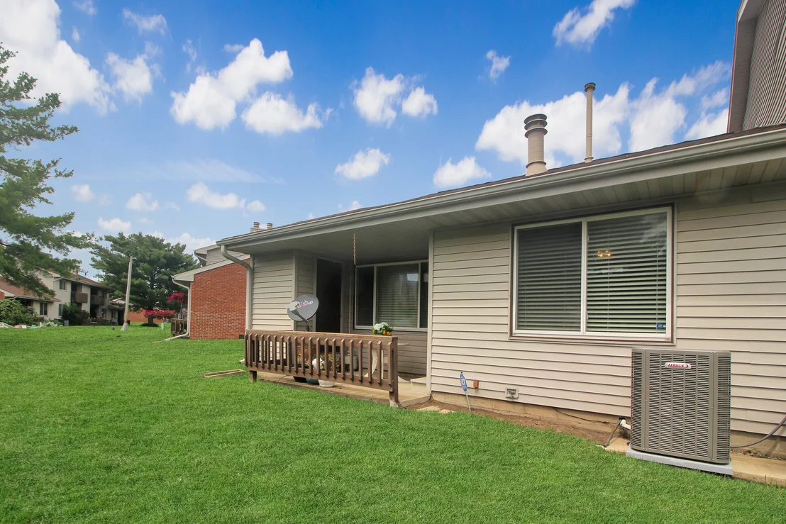 Photo of Unit 0 at 915 Laura Drive
