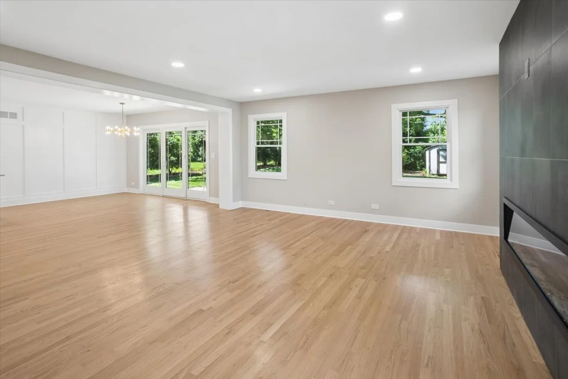 Photo of 446 S Stratford Avenue