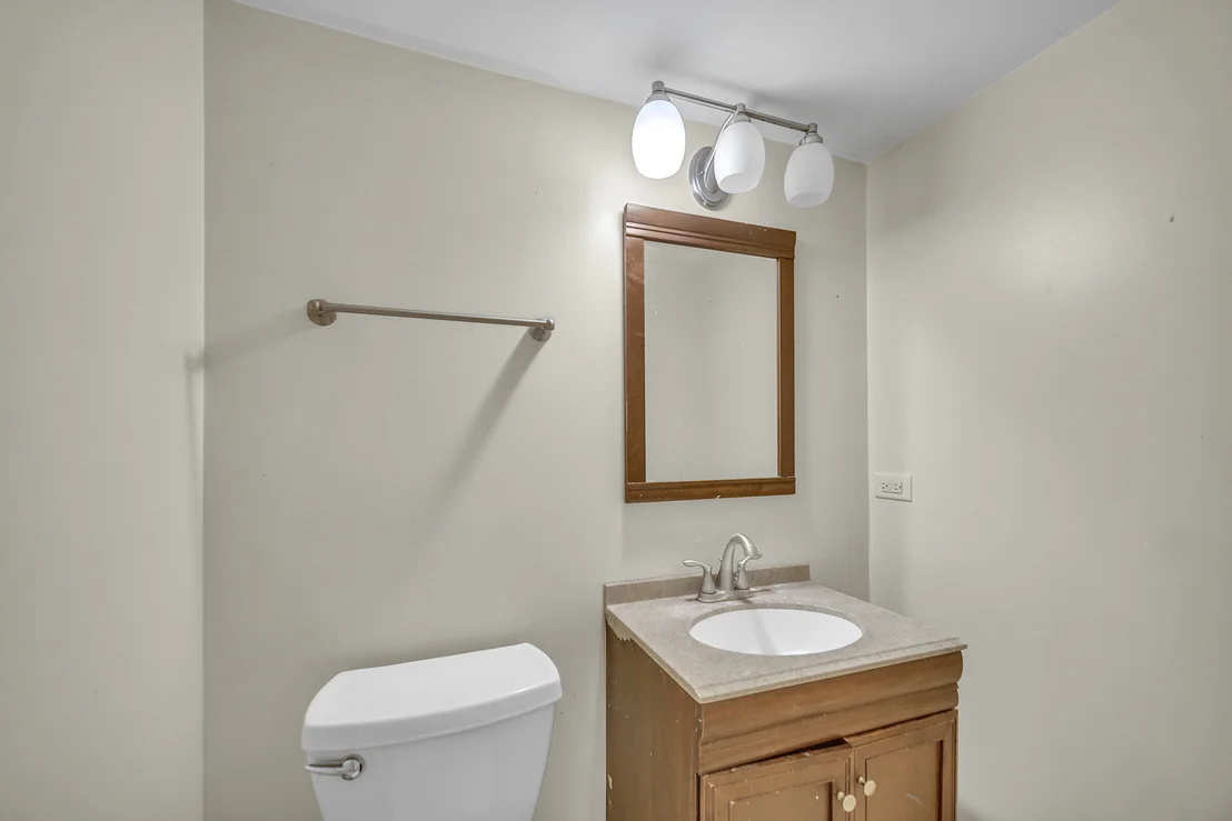Photo of 10 N ADAMS Drive